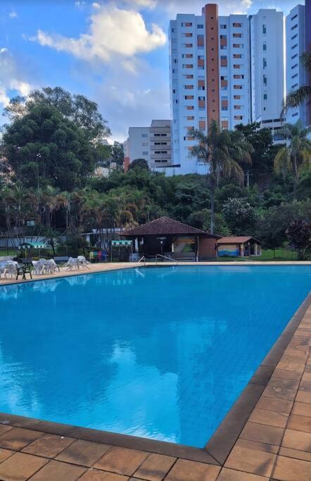 Apartamento Condominio Quisisana Centro Pocos De Caldas Lazer Completo, Uma Estrutura De Resort المظهر الخارجي الصورة